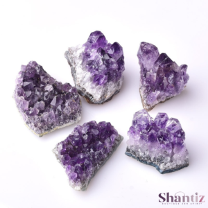 grappe d'améthyste en pierre brute